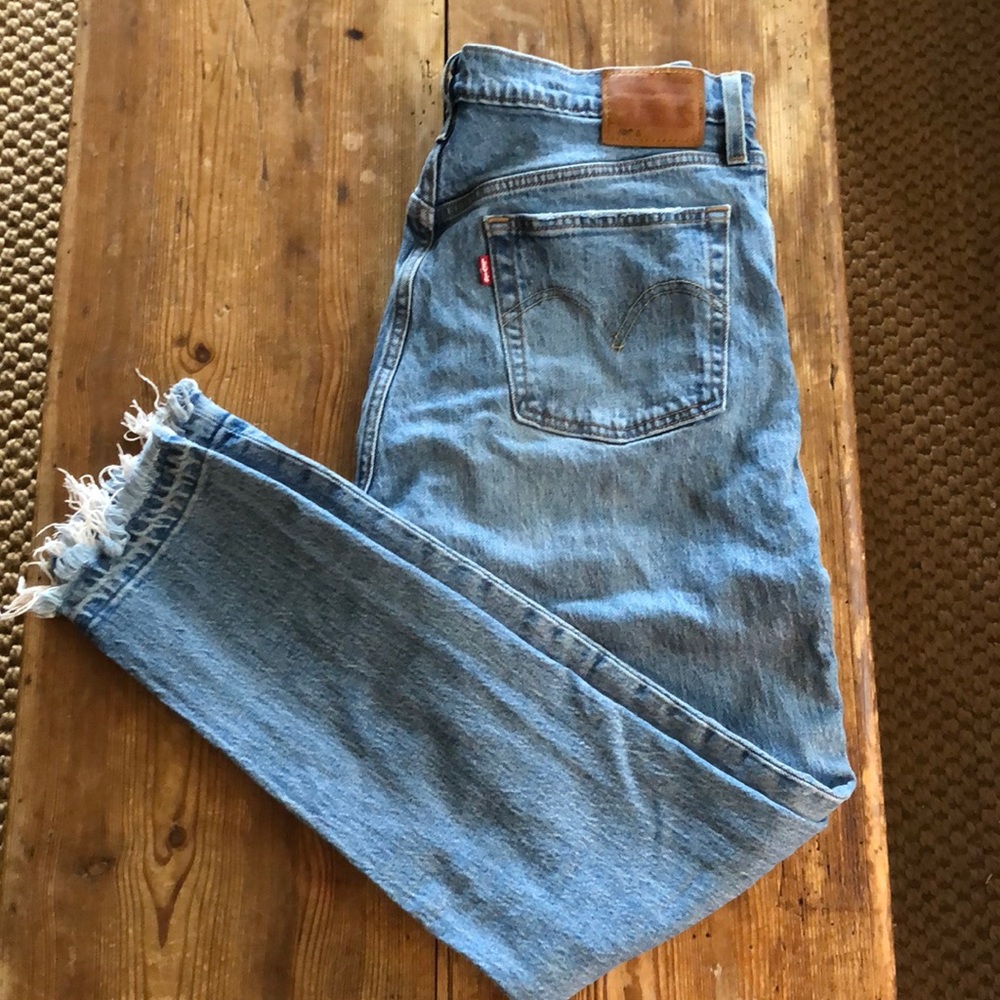 Levi’s 501 High-Rise Light Wash Jean Size 30